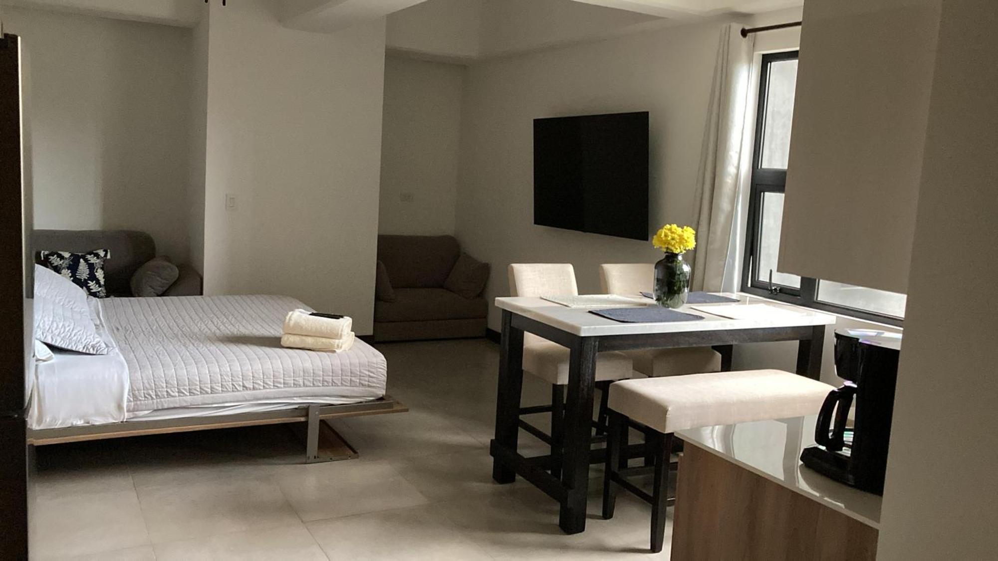 Unique Studio Apartment In The Heart Of Guatemala City Exterior photo